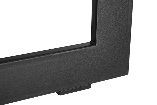 detail-foot-scuro-luggage-rack
